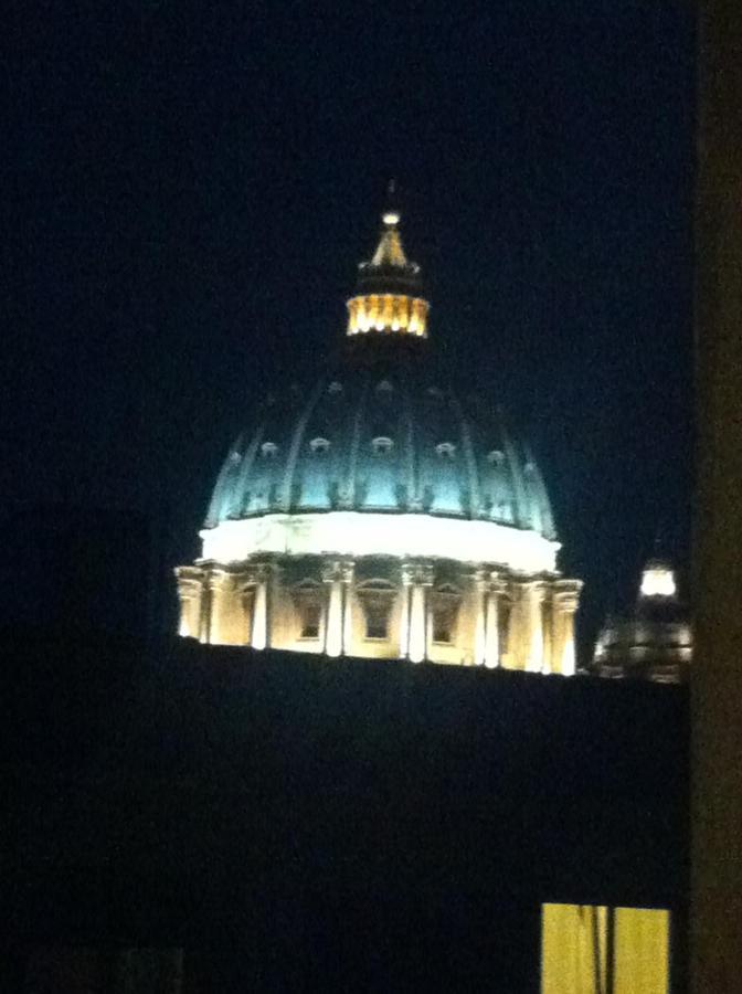 Di Fronte Alla Cupola Roma Eksteriør bilde